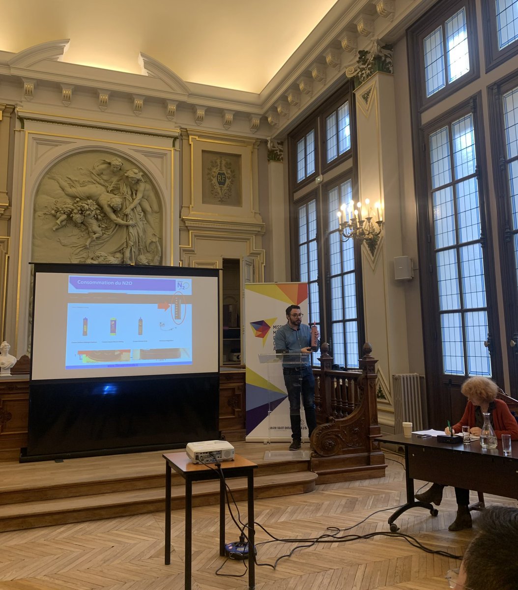 GrzychGuillaume's tweet image. Intervention de la @FiliereProto à la @Mairie10Paris sur les dangers de la consommation de protoxyde d’azote aux côtés de @ARS_IDF  et @MMPCR_75_93  
@CHU_Lille @ARS_HDF