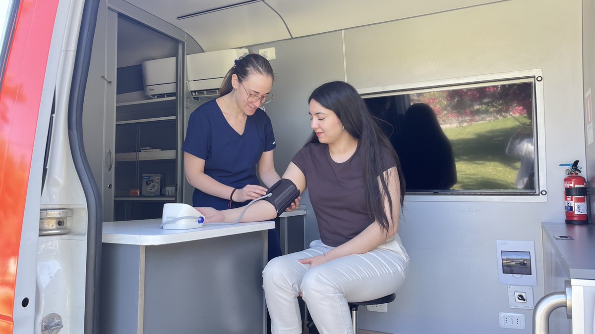 OnStreetChile's tweet photo. ¡Con nuestras Clínicas Móviles de Primeros Auxilios
enfrenta los Golpes de Calor!
@OnStreetChile https://t.co/x4vtbdXAT6