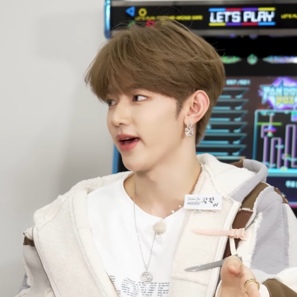 말하는 강아지 뭐 그런거 ㅇㅇ