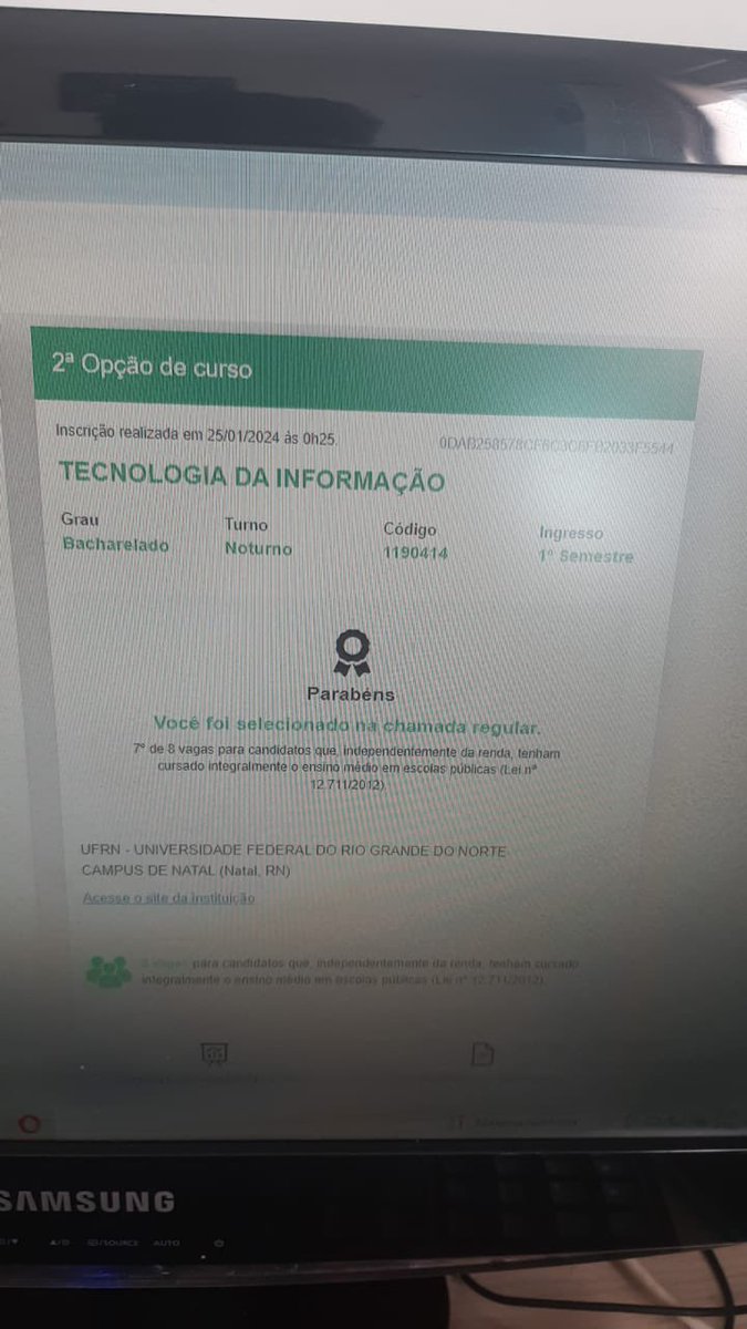 txaguinho0's tweet image. Agora que a poeira já está abaixando, acho que chegou a hora de eu falar sobre… Parabéns ao MEC e ao SISU por roubarem meu sonho! Na manhã do dia 30, tal qual outros estudantes, abri o sisu esperançoso de ver meu resultado como aprovado e, adivinha só??? Eu consegui, fui +