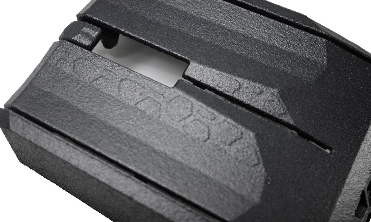 facfox3d's tweet photo. A design hint for MJF/SLS 3D printing: please avoid too thin walls when you're using reinforcing ribs. Some areas on the thin walls may be over-cured by the laser because of the structure. 
See more: https://t.co/MtuN1gGXiP
#custom #3dprint #DIY #mousemod #MJF #HP https://t.co/l5ZNqZIKAX