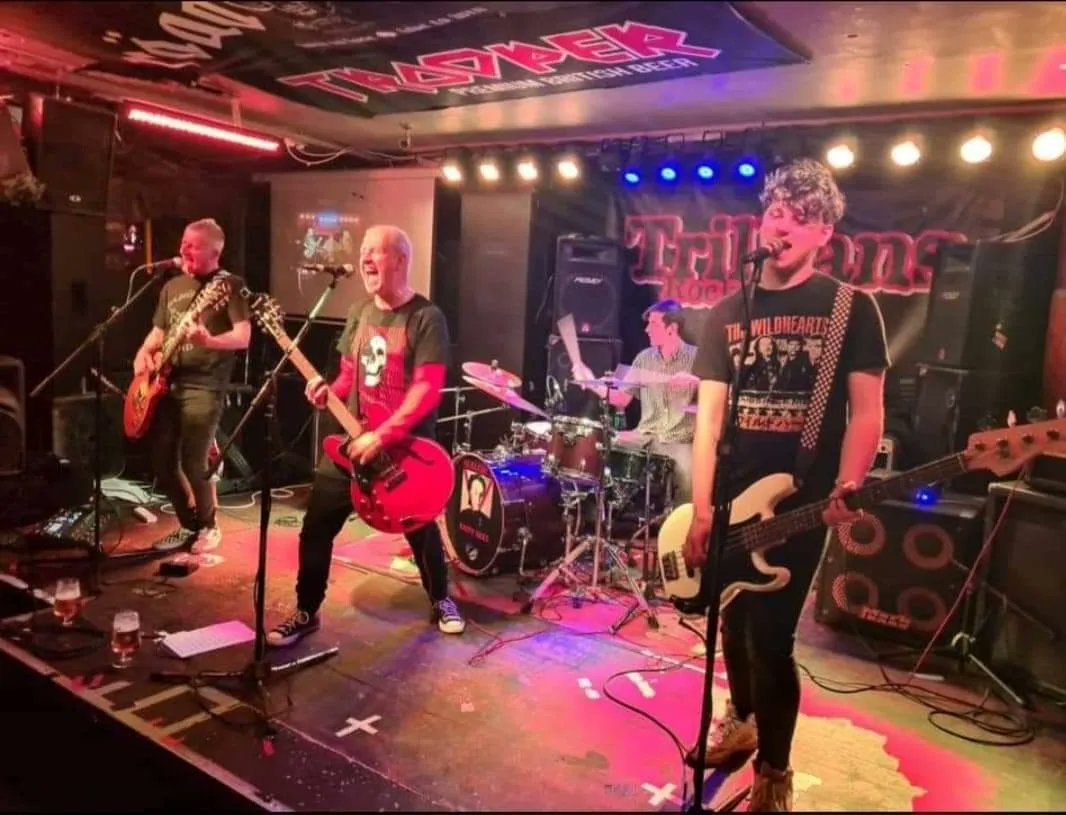 LoGOz_UK's tweet photo. TONIGHT @LoGOz_UK back in Live action first gig of the year at the brilliant @TrilliansRock #NEWCASTLE with our punk rock buddies #OperationVanguard / #AllOutAttack 7pm £5 OTD First band 7:30pm get down and start ya weekend early folks! Hope to see some familiar faces in there! https://t.co/L5JfutXQCn