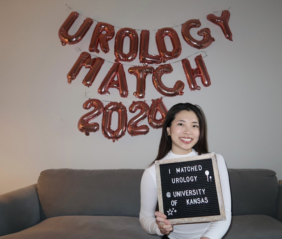So incredibly excited to have matched @Urology_KU !!!! So grateful for this opportunity and to train with the best people 🤩🥳 #uromatch #auamatch2024 #urosome @AmerUrological