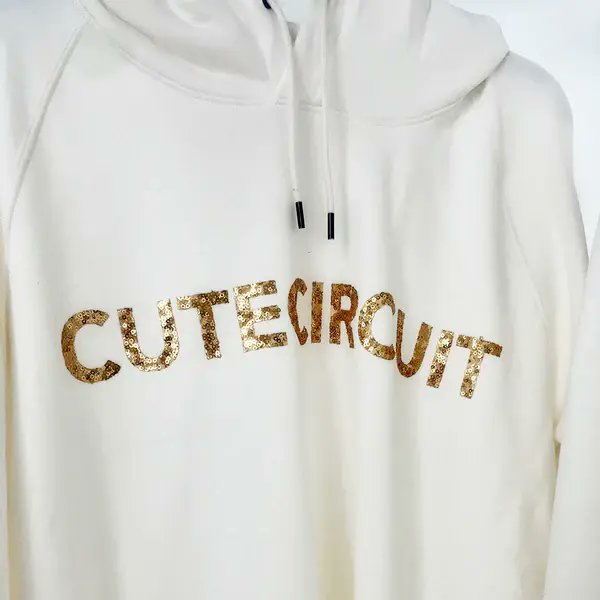 🚨 GIVEAWAY ALERT 🚨 Win a designer hoodie from @CuteCircuit! To enter: 1️⃣ Follow @MetropolisWorld and @CuteCircuit 2️⃣ Tweet your Metropolis avatar sporting a CuteCircuit trait, tag @MetropolisWorld and @CuteCircuit 3️⃣ Use #MetropolisXCuteCircuit Don't miss out! Good luck! 🌟