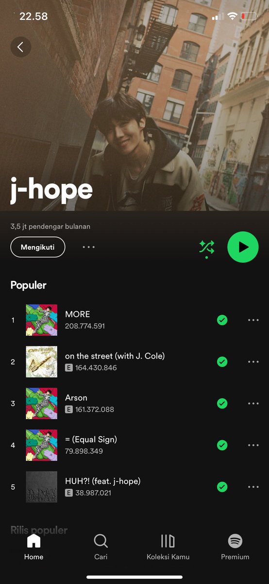 duittaehyung's tweet photo. @Hope_shine218 lagu jhope yg aku suka on the street
#hobiuary #weloveyoujhope #streamforhobi
izin tag chingguya @raintch @dinsxyz_ @joonafyy https://t.co/wQUG0lpIt6