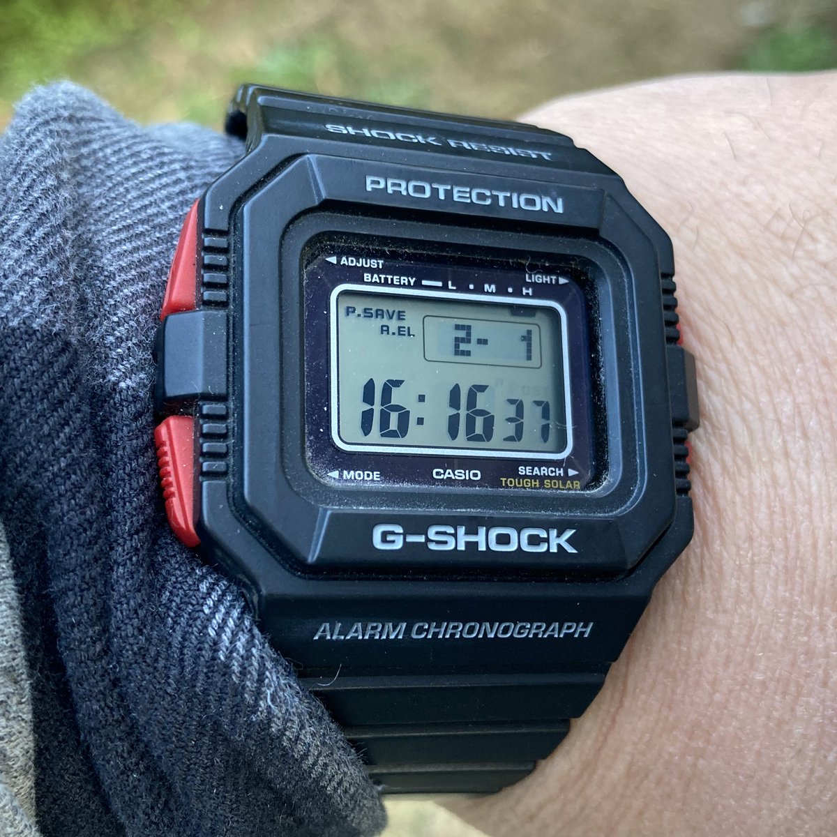 昨日のお供はG-SHOCKのG-5500-1JFでした。買ってからかれこれ年月が 