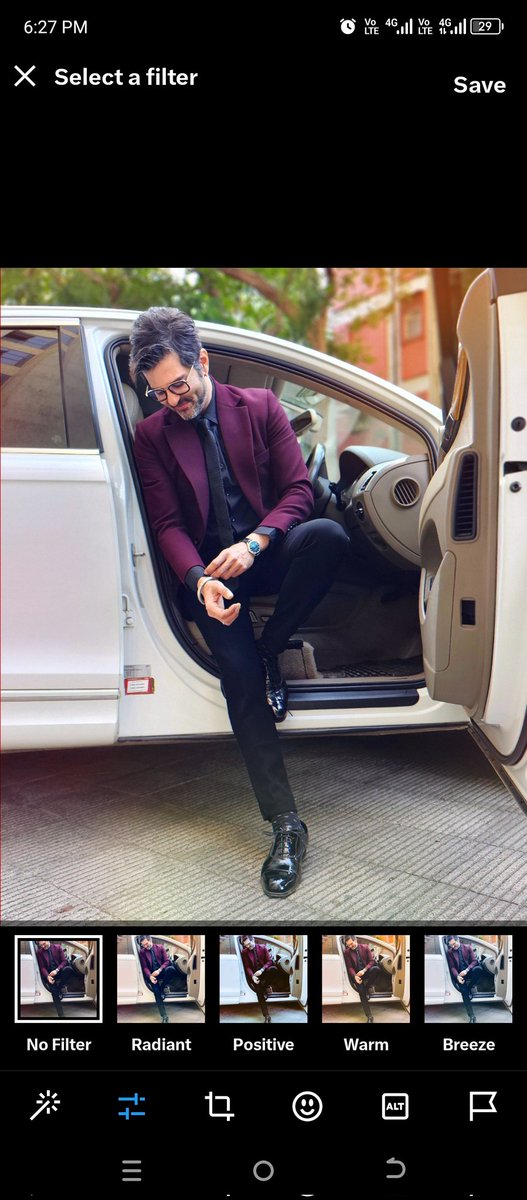 Dapper at 40👌🔥💯💯
He's all set to make his Marathi TV Deput with his new show Navari Mile Hitlarla.,

Exciting News

2024 is a good year for him🤌✨

#RaqeshBapat #MarathiNews