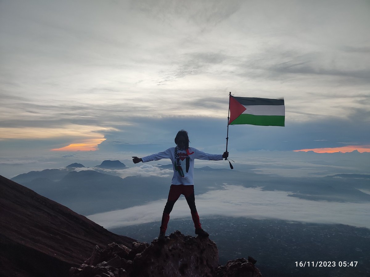 ondemande64's tweet image. Pendaki alam se ind🇮🇩 memberi suport n 🤲 buat saudara muslim di #Gaza_palestine umumny, smg tweet/Xland dr #MAPALA IND🇮🇩 memberi semangat to #HAMAS,#HISBULLAH,#LEBANON BERJUANG untuk KEMERDEKAAN #Gaza_palestine