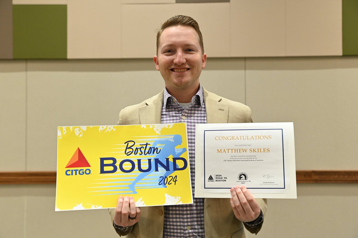 AliefISD's tweet image. Fueling excitement: CITGO&apos;s surprised @OlleMightyOwls Principal, Matt Skiles, to the Boston Marathon on April 15th. Ready for a run of unexpected adventures! #RoadToBoston #CITGO #CITGORunsBoston 🏃‍♂️🎉
For more photos, please visit aliefisd.smugmug.com/Events/Busines…