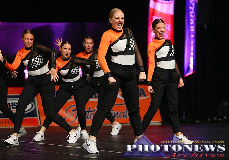 iphotonews.com tweet media