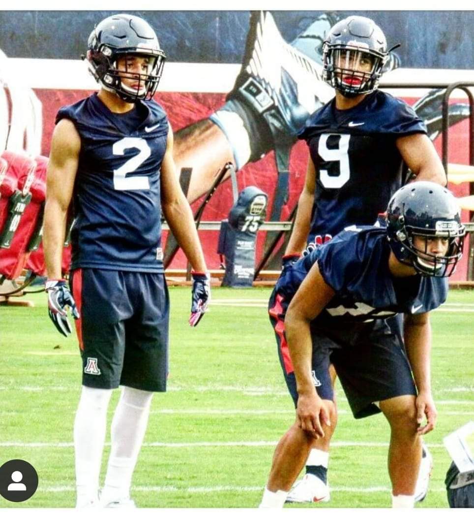 dburns26's tweet photo. 5 years later,this pic hits different. #9 Dane Crushank,Ayala HS Grad-NFL #17 Jace Whittaker,Oside HS,NFL
#2 Lorenzo Burns,Linfield Christian High...Freshman Year in the Pic,NFL/USFL/UFL/Degreed. #DifferentStarRankings #DifferentHS #Options
ALL Pac-12 Defenders
#SameDestination https://t.co/TyAfFNxmWy
