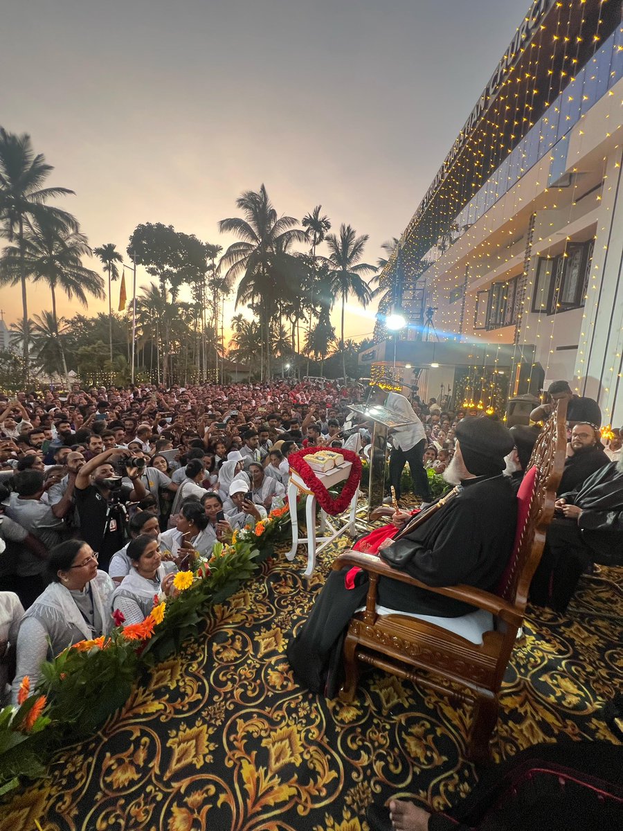MorAphremII's tweet photo. Arriving in the Diocese of Malabar, Wayanad District, northern Kerala in the second part of the Apostolic Visit to India 🇮🇳 https://t.co/bh0CPiokDk
