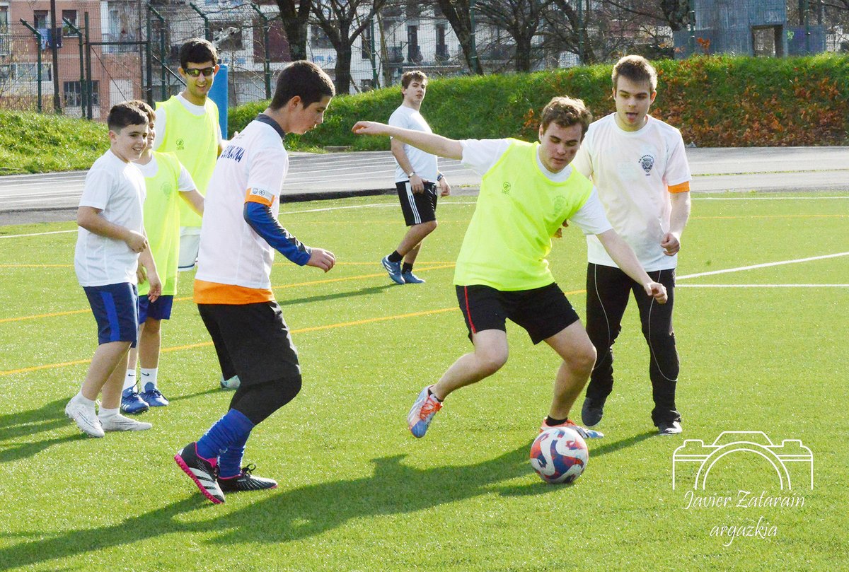 ⚽️ 𝐅𝐔𝐓𝐁𝐎𝐋 𝐈𝐍𝐊𝐋𝐔𝐒𝐈𝐁𝐎𝐊𝐎 𝐓𝐎𝐏𝐀𝐊𝐄𝐓𝐀

📽️ Joxe Mari Artolaren eskutik, hemen duzue pasa den igandeko Ubitarteko (Andoain) topaketa, bideoan 

🔗 youtu.be/vmK2xLgxh5c