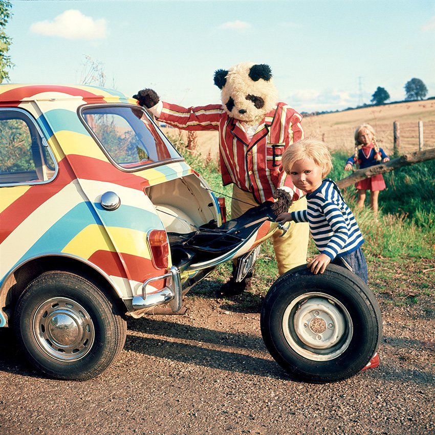 Ring any bells? Candy Andy and the Bearandas was a comic book from <a href="/GerryAndersonTV/">Gerry Anderson</a>...more famous for #Thunderbirds. Based at Flamstead in Herts. Free Talk and book signing by author Alan Dein <a href="/4CornersBooks/">Four Corners Books</a> Sat 2nd March 2-3pm. St Leonard's Church Flamstead #bearandas