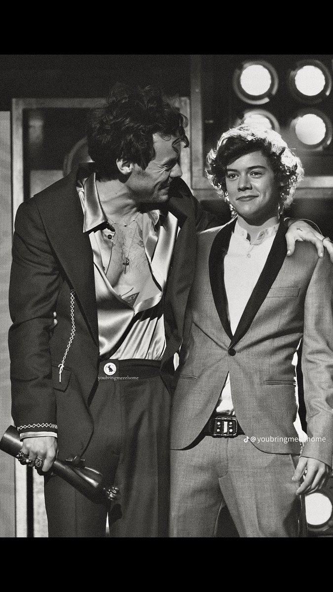 hslwtt's tweet image. QUEM FEZ ISTO??? QUEM FOI???