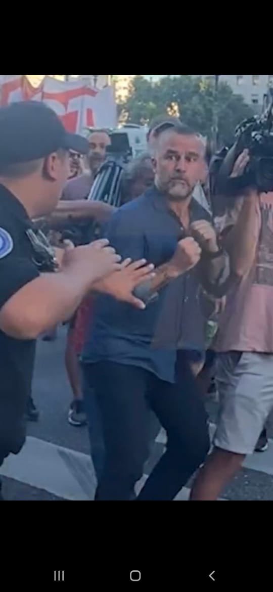 El Pelado De La TV tweet media