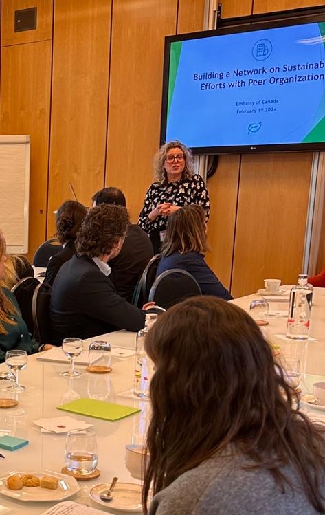JulieNormandP's tweet photo. Happy to welcome colleagues from around the🌍to explore the creation of a Greening Network of Embassies and International Organizations in support of @CityOfTheHague efforts to become sustainable by 2030 🌿♻️
#Embassies4Greening #GreeningDiplomacy #ClimateDeal https://t.co/u62HtaosRJ