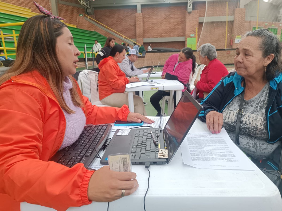 Este #jueves y #viernes en el Coliseo de la Luna se adelantan las inscripciones del programa del Adulto Mayor del IMRD Chía, orientado a la promoción de la actividad física en esta población.
imrdchia.gov.co/index.php/9882…