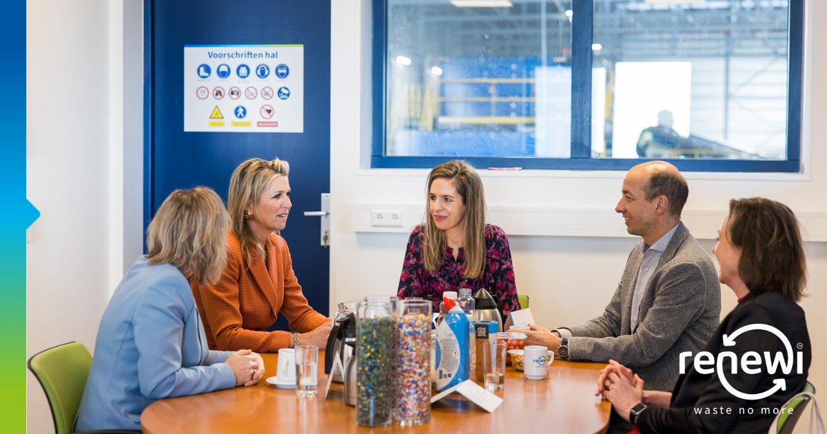 Queen Máxima participated in waste sorting at the recycling facility in Renewi ♻️. 

The queen received explanations about the new processing installation and engaged in discussions with industry experts.

#sustainability #recycling #circulareconomy #innovation