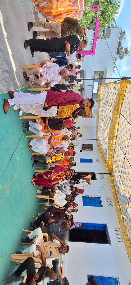 CBumbariya's tweet photo. आज मेरे पापा श्री बाबू लाल  जी bumbariya   उप प्राचार्य से के पद से 40 वर्ष की गोरवमयी
एवम उत्कृष्ट सेवानिवृत हुए मुझे बहुत ख़ुशी हे इस मौके पर हमारे राजस्थान सरकार केबिनेट मंत्री श्री बाबू लाल जी खराड़ी स्नेह मिलन के लिए हमारे घर पर आए और उनका भी स्वागत किया ❤️ गया । https://t.co/yDRXOR63W7