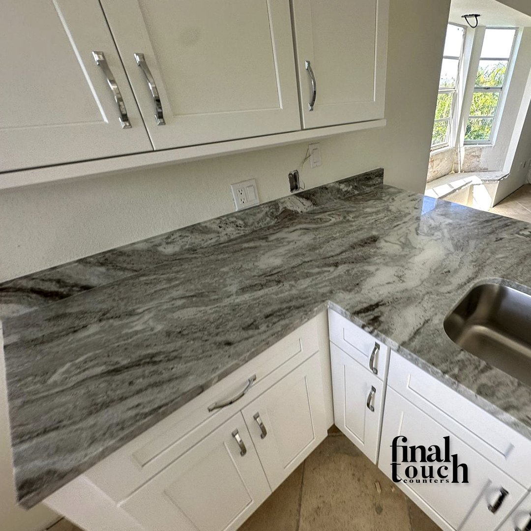 finaltouchcntps's tweet photo. Capturing elegance in every corner!✨Transforming kitchens with the exquisite Fantasy Brown 3cm countertops🏡💎We Go The Extra Mile! 🚀#FantasyBrown #CountertopElegance #KitchenDesign #HomeUpgrade #FinalTouchCounters #SarasotaLiving #InteriorInspiration #CulinarySpaces https://t.co/RKYKYUOs9G