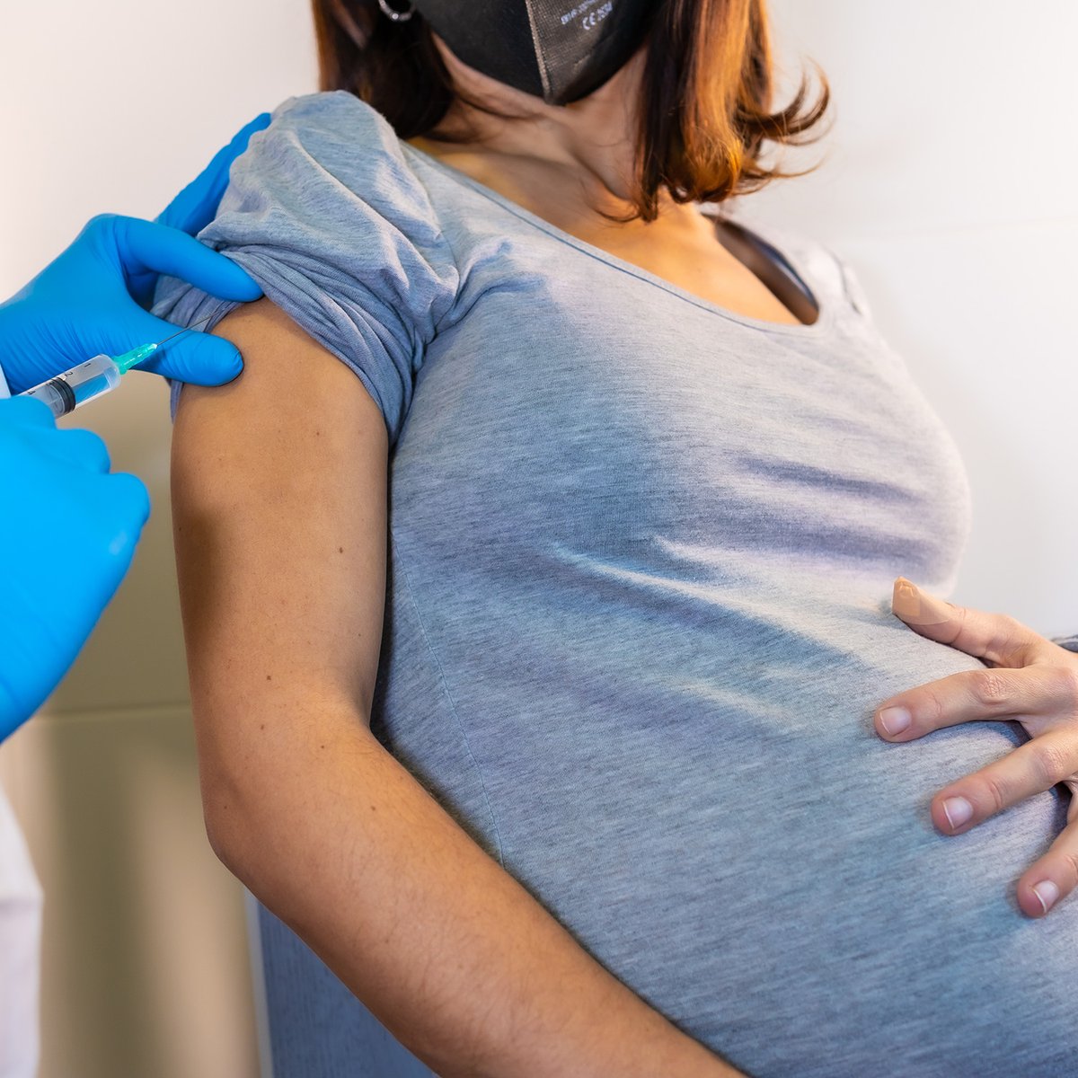 socpetitcat's tweet photo. La primera vacuna contra el VRS per immunitzar dones embarassades ja està disponible
https://t.co/RQMPSrJZDv
La solució transfereix anticossos a través de la mare que protegeixen el bebè d’un virus que li pot causar bronquiolitis
#salut #vacuna #VRS #bronquiolitis #embarassada https://t.co/88AihwYI5T
