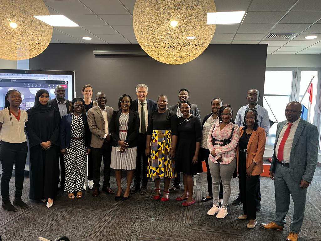 NLinKenya's tweet image. 🎓 On January 30, 2024, @NLinKenya proudly hosted a Pre-Departure Meeting, bringing together the bright minds granted scholarships for a Master or Short Course under the #OrangeKnowledgeProgramme. 🌐