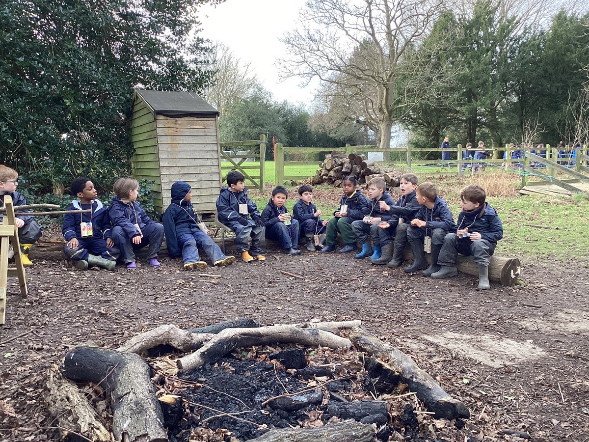 StNicksLower's tweet photo. Bird watching, whittling, sawing, hammering and togetherness. A wonderful Wednesday outdoor learning for Year two.
#StNicksLower
#StNicksOutdoorLearning
#StNicksDiscover
#StNicksForestSchool https://t.co/PmAEMZcNQi