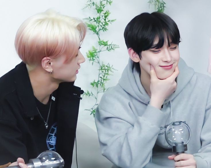 httpsarcher's tweet image. I love you 3000.