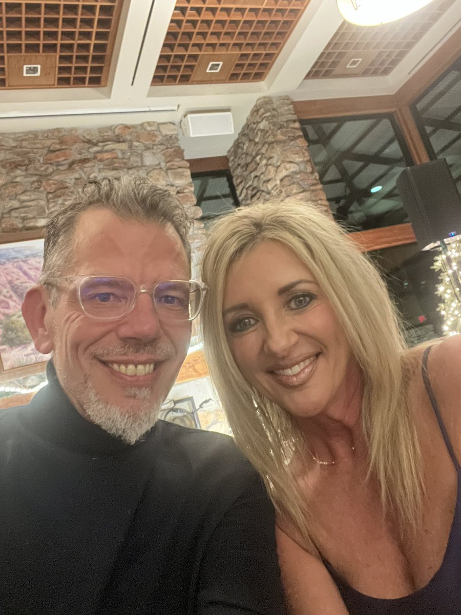 Mbennett6's tweet image. Happy Anniversary to my amazing wife. Thank you for taking a chance. 22 years of memories and love. You're my life baby. @bennettdd