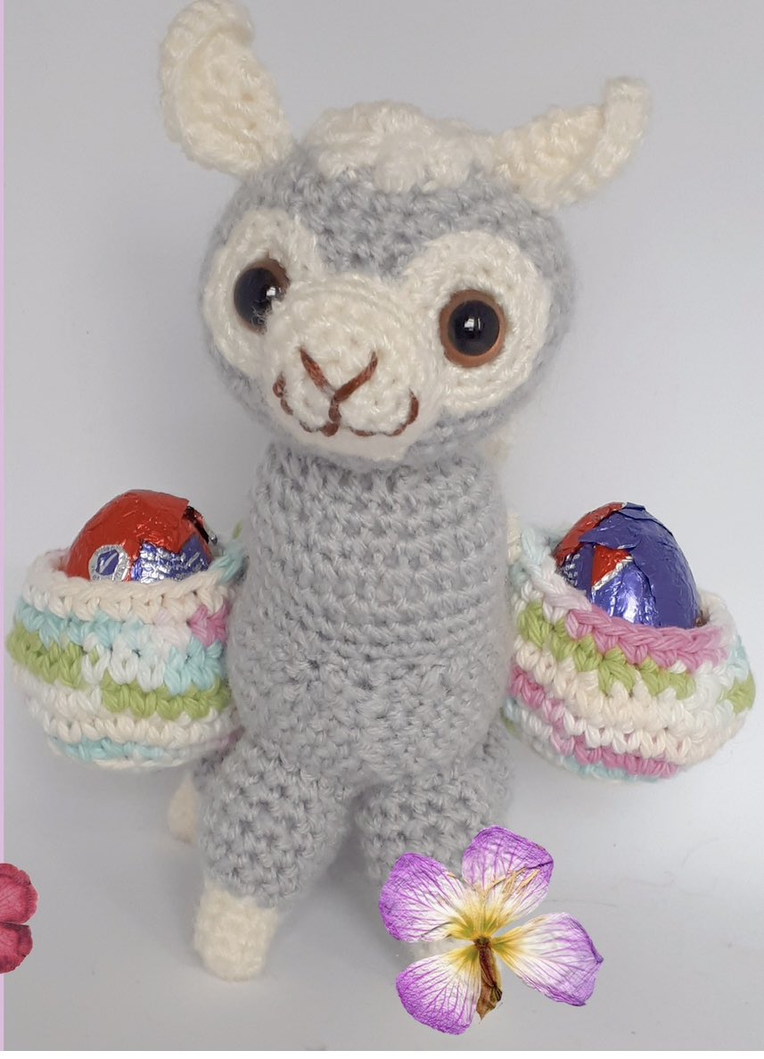 Day 1 of the #MHHSBD alphabet challenge and here’s a blast from the past- Alejandro the alpaca! Is it time for him to have a refresh? I mean how else will you carry your creme eggs?

#eastergifts