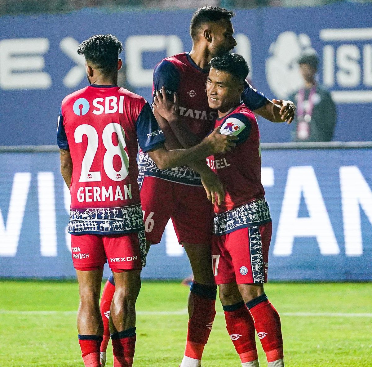 We keep Fighting 💪🏼⚽️

Thank you all for supporting us ❤️🫶

#jamkekhelojamshedpur #nevergiveup #keepgoing #GS28 #wmk