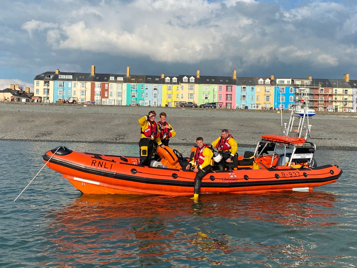 We're delighted to welcome Tom Darlington as the newest recruit to our Alumni webpage tinyurl.com/3enjdt96. Tom studied at CHS from 2014-21 and his A Levels in Geography, History and Politics took him to @AberUni where he's currently reading Geography and is an RNLI volunteer.