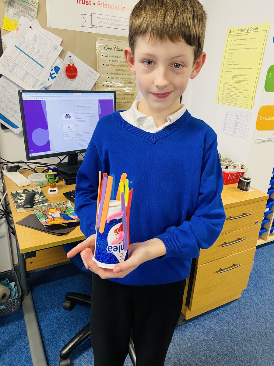 PatPriAcad's tweet photo. We are thoroughly enjoying reading, ‘The Wild Robot.’ As part of our homework to accompany this, the children made their own Roz! Awesome! #pat4reading #thewildrobot #readingreconsidered #patreading #eboractrust #peterbrown https://t.co/YG6cW8tTGK
