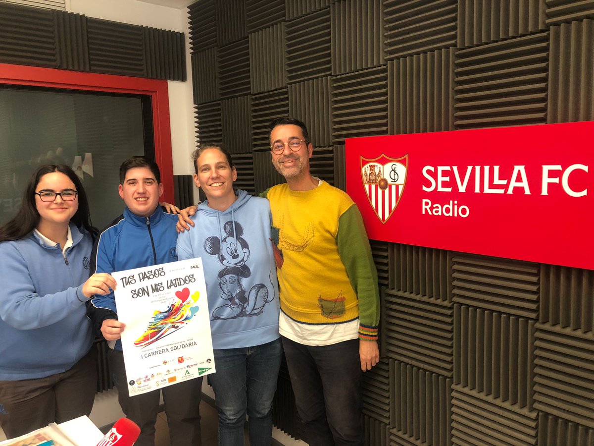 Fundacion1890's tweet photo. 🎙️Hoy en #EstiloSevilla nos ha acompañado @VirgenCentro, los creadores de la I Carrera Solidaria #TusPasosSonMisLatidos.👟

🤗A favor de @FundacionDepaul.

🎧Escucha el #Podcast ➡️https://t.co/HLc0SZAR03

📋Inscripciones https://t.co/dh0ffAlQRP

#NuncaTeRindas #FundaciónSevillaFC https://t.co/E3zC7D8syJ