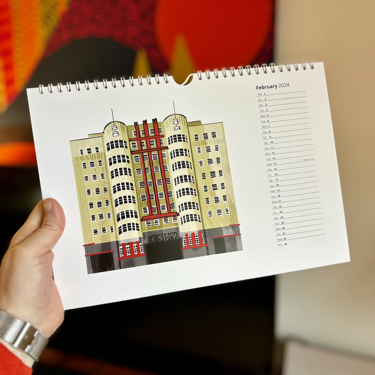 It’s February and the nights are starting progressively later which is a wonderful feeling ✨ This month calendar pages are the sadly demolished Graphical House and the beacon of Sauchiehall street, the art deco style Beresford building