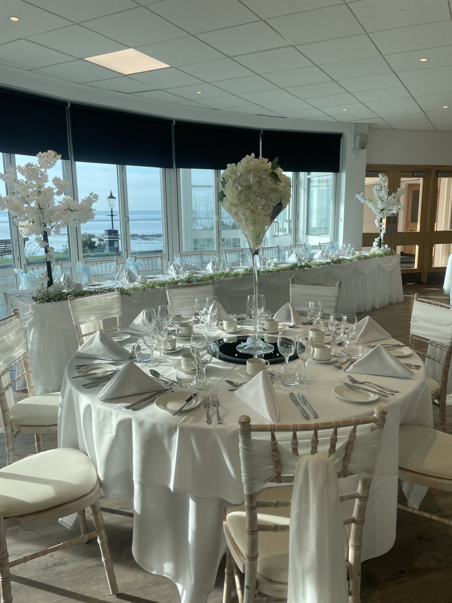 TrafEvents's tweet photo. The perfect day 👰 🤵

On Sunday, we hosted a Wedding Open Day at @SouthendTheatre 

Here's a little glimpse behind the scenes, featuring Gaby's Cakes &amp; Huff ‘n’ Puff ✨ https://t.co/lKOVp8qAao