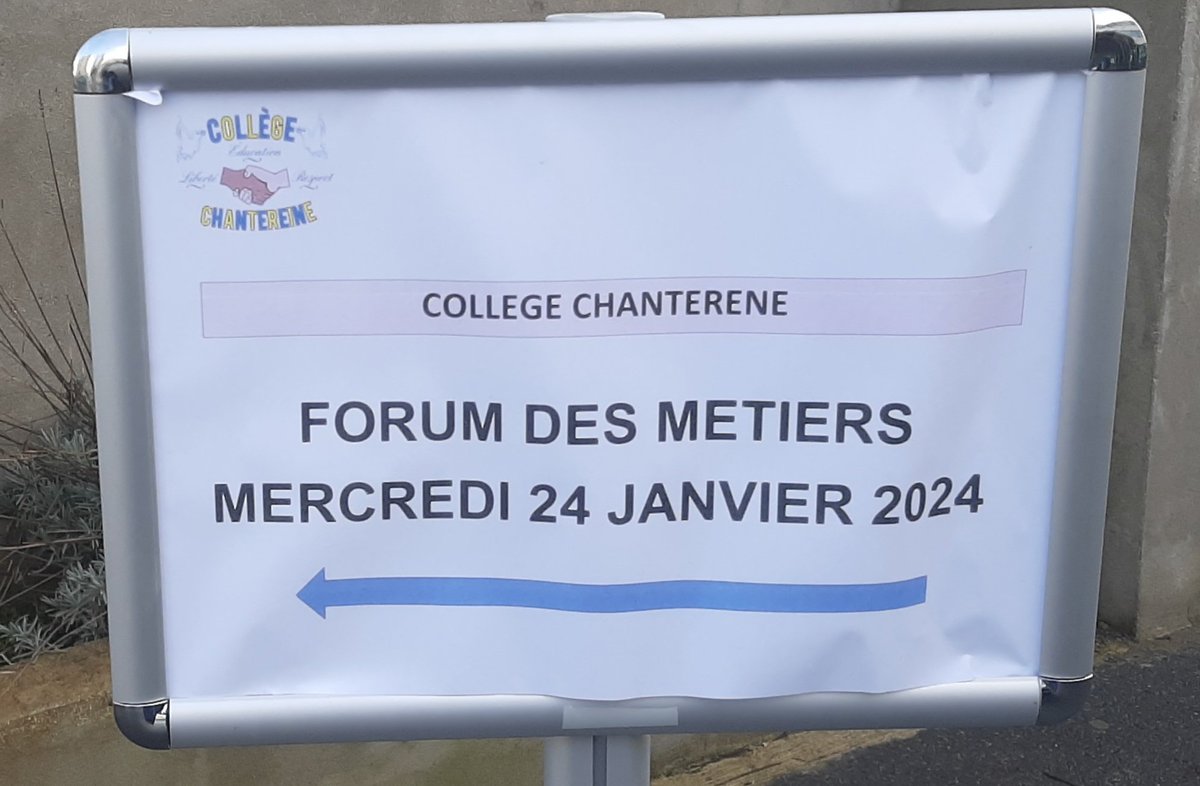 CChantereine's tweet photo. Semaine des parcours
☆Ateliers thématiques et participatifs
☆Pièce de théâtre/parcours citoyen
☆ Forum des métiers 
☆ Initiation à l'entrepreneuriat
Merci à l'alliance United Way!
Bravo aux équipes pour leur engagement ! https://t.co/vHPIuYCZ3m