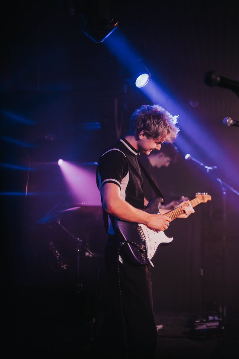 wearepictureday's tweet photo. Thank you to everyone that came out for our debut gig last night 💥 We loved all the support and can’t wait for the next one! 🔊

Stay posted, this is only the beginning…

📸: Katie Hipkiss Visuals
#band #music #indie #pictureday #indieband #wearepictureday #guitar #bass #drums https://t.co/ZIrcj4DvVx