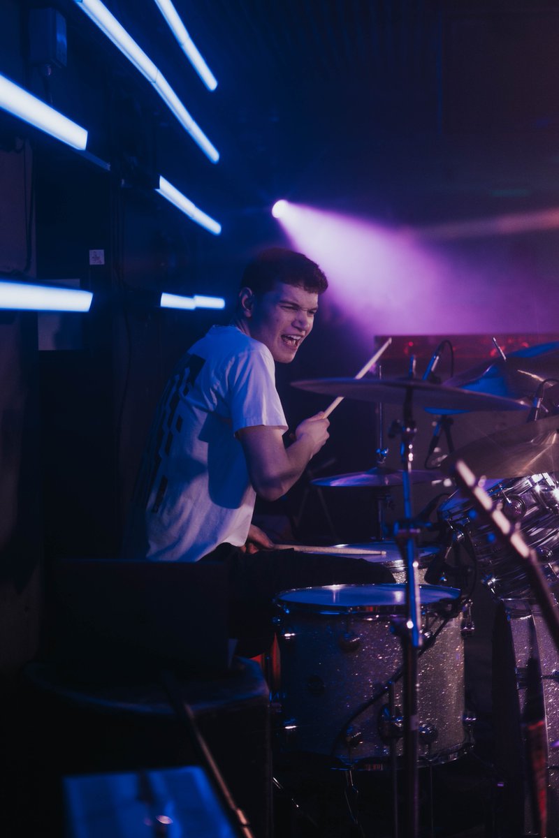wearepictureday's tweet photo. Thank you to everyone that came out for our debut gig last night 💥 We loved all the support and can’t wait for the next one! 🔊

Stay posted, this is only the beginning…

📸: Katie Hipkiss Visuals
#band #music #indie #pictureday #indieband #wearepictureday #guitar #bass #drums https://t.co/ZIrcj4DvVx