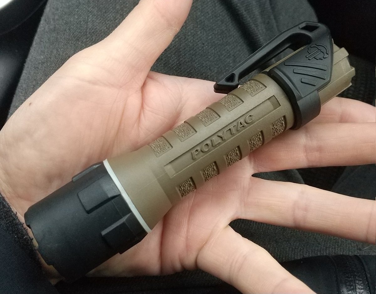 warpfin's tweet photo. このオネエタンのイメージです。
(チガウソウジャナイ)
#streamlightstrong
#POLYTAC
#そうぎや https://t.co/jAu60wEqan