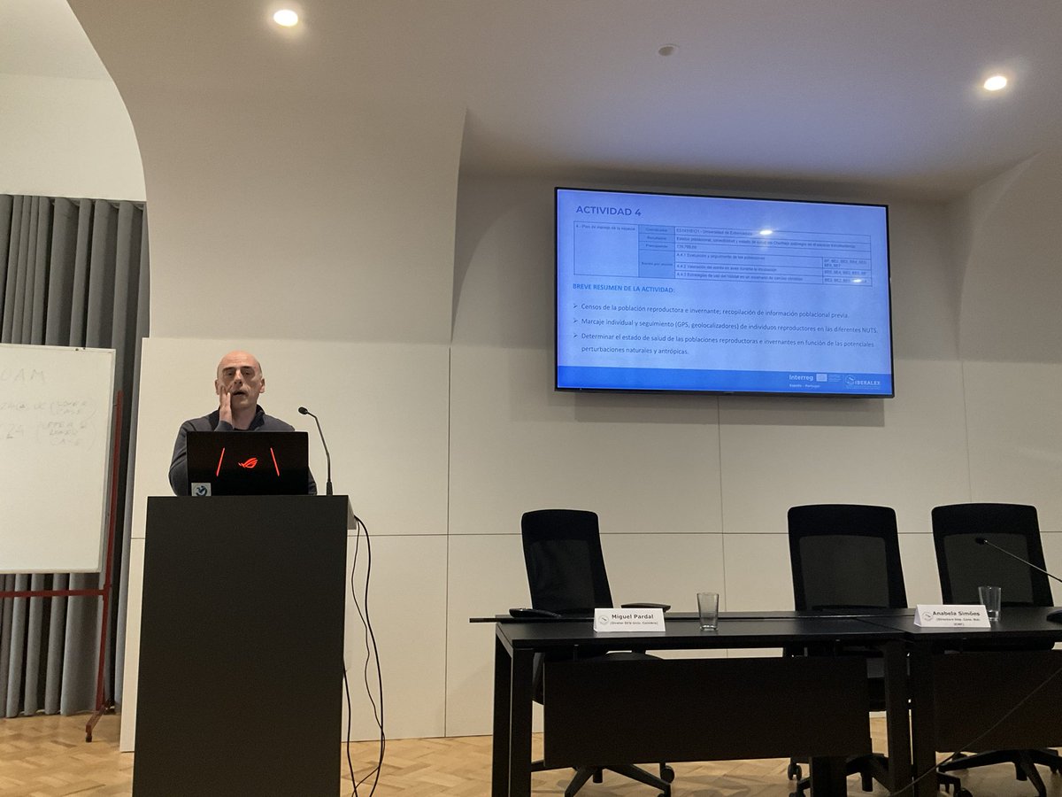 The coordinators presenting the thematic activities of the IBERALEX project. Project opening day. Coimbra 01 February #poctep #chorlitejopatinegro