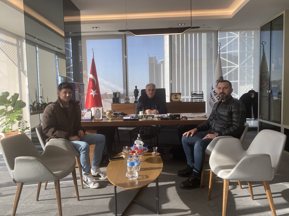 Ziyaretime gelen Kırıkkale Şube Sekreteri Tolga Demirbaş ve oğluna nazik ziyaretler için çok teşekkür ederim