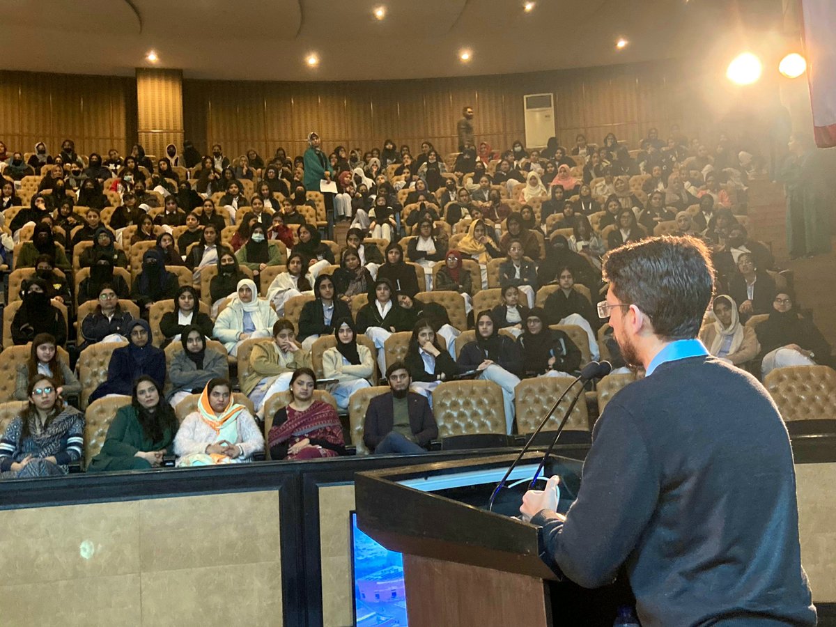 Qasim Imran, a SQE at Arbisoft &amp; the voice that introduced the new national anthem on Pakistan's 75th Independence Day, shared his inspiring story of success that begins at UCP as student &amp; valuable tips on pursuing passion &amp; building a fulfilling career with the students of PGC