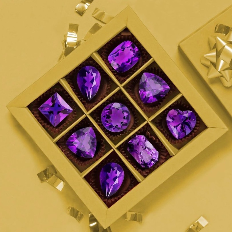 The Valentine's Day treat people actually want. Happy Birthday February babies! Shop a mouthwatering collection of Amethyst jewelry in store now.

#amethyst #februarybirthstone
#birthdaygift #giftsforher 
#valentinesdaygift #bemine #finejewelry #wcshopsmall
