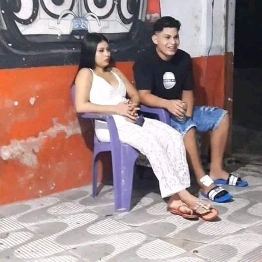 _xmemes's tweet photo. Eu nos lugares todo sorridente e ela toda estressada https://t.co/6gg2gxUe1W