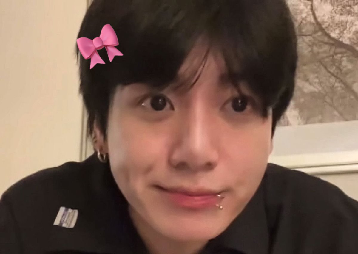 ikissyoonkoo's tweet photo. #yoonkooquette 🎀💗 https://t.co/o5BfKB5ggw