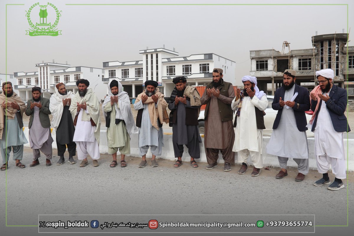 spin_boldak's tweet photo. سپين بولدک ښاروالۍ دا ځل د ښار د ښکلا په موخه د يو چوک جوړولو چارې پیل کړي.
١٤٠٢/١١/١٢
سپين بولدک ښاروالۍ د تيرو څه باندي دوو کلونو په جريان کي ډير اوږد مزل کړى د ښار پراختیا، انکشافي پروژو د لويو او فرعي لارو خلاصون ته يى ��شپړ پاملرنه کړي چې د يادي ولسوالۍ بڼې ورسره مثبت تغير... https://t.co/XVbtTmdAJs