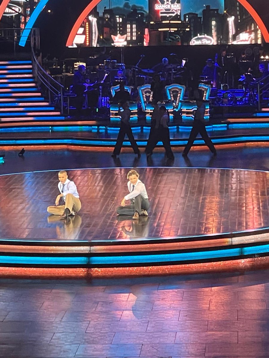 Strictly live Liverpool ⁦<a href="/LaytonWilliams/">Layton Williams</a>⁩ ⁦<a href="/kuzmin__nikita/">Nikita Kuzmin</a>⁩ what fun 🤩