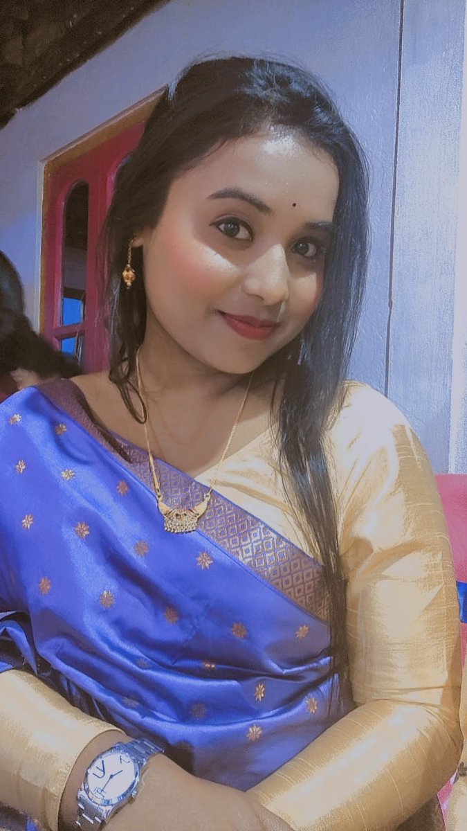 BarashaDeka5's tweet photo. 🌼 অনুৰাগে দাবী দিলে তোমালে আলফুলে ঠেলি দিম🥀🙈 
 
#shadivibes🤩 https://t.co/JWVuJiZo85
